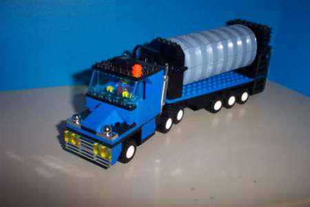 truck01-001.jpg