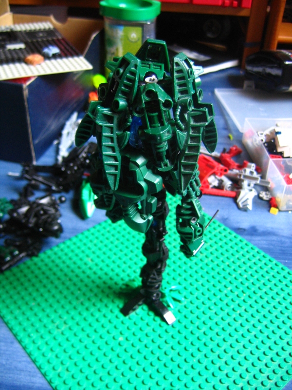 treeguy_003.jpg