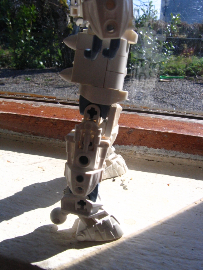 ladykisback_005.jpg