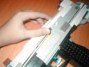 uzi_submachine_gun_reloading_2.jpg