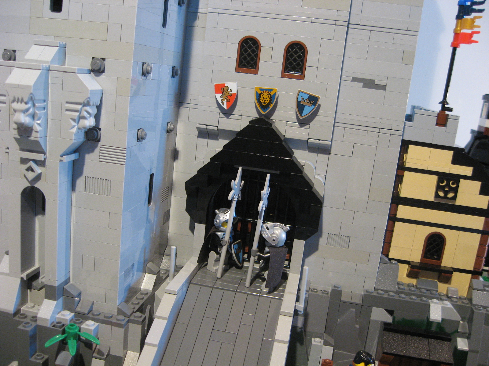 017__entrance.jpg
