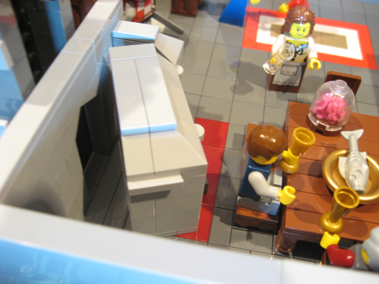 092__hideout_entrance2.jpg