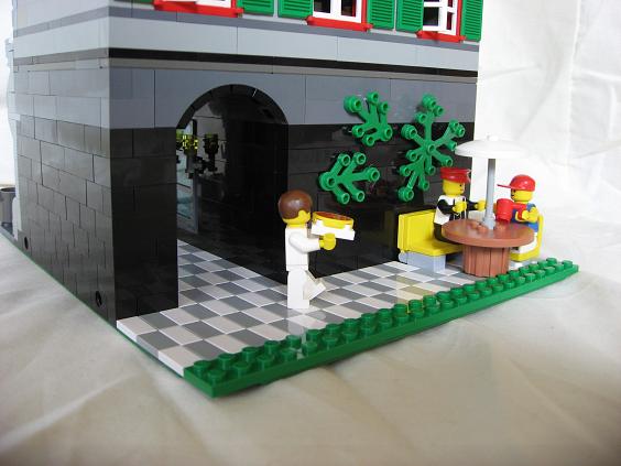 luigis_05.jpg