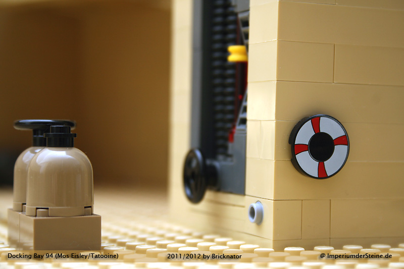 docking_bay_94_09.jpg
