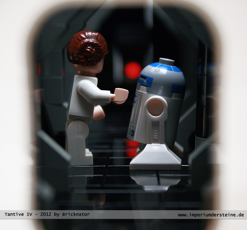 tantive_iv_leia_r2.jpg