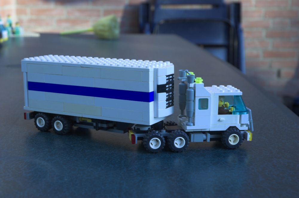 truck05.1.jpg
