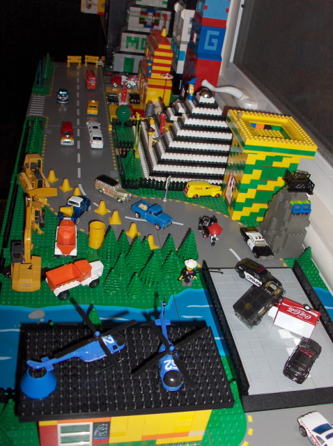 2006_12_lego_city_-_crash_on_bridge.jpg