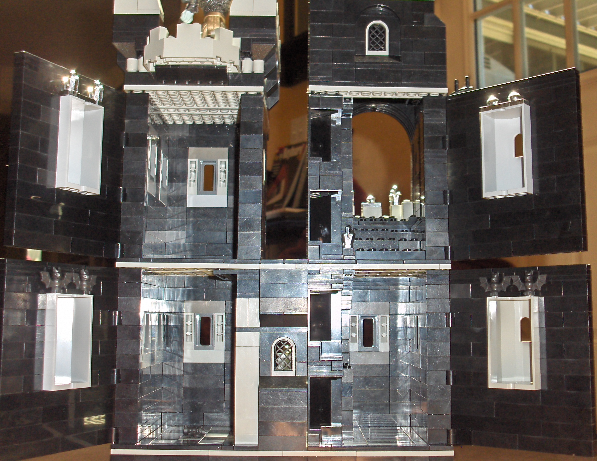 black_and_gray_evil_castle_9.jpg