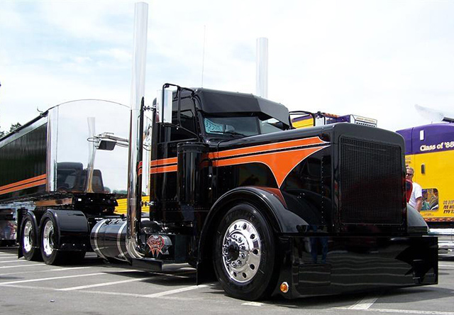 peterbilt_379-111-001s.jpg
