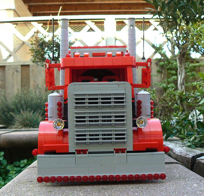peterbilt_379_reefer_small_-_01.jpg