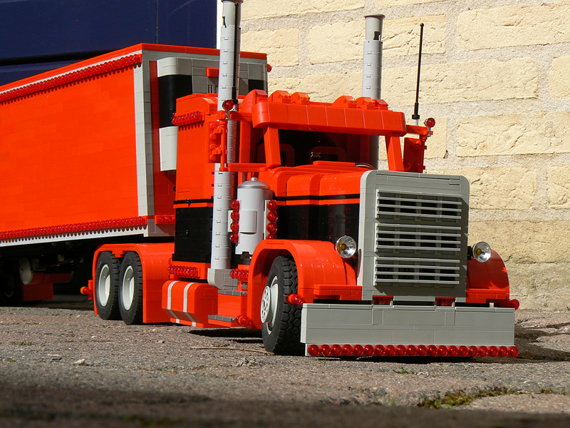 peterbilt_379_reefer_small_-_08.jpg