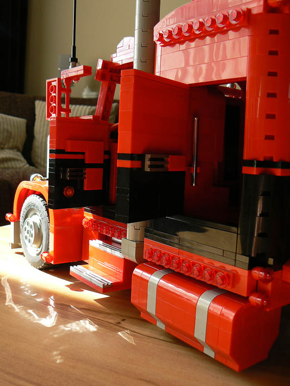 peterbilt_379_reefer_small_-_17.jpg