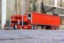 peterbilt_379_reefer_small_-_10.jpg