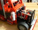 peterbilt_379_reefer_small_-_15.jpg