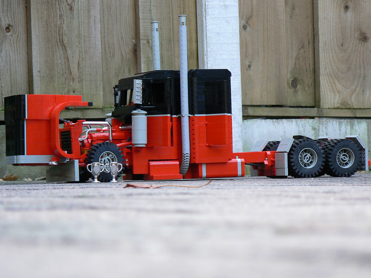 truck02.jpg