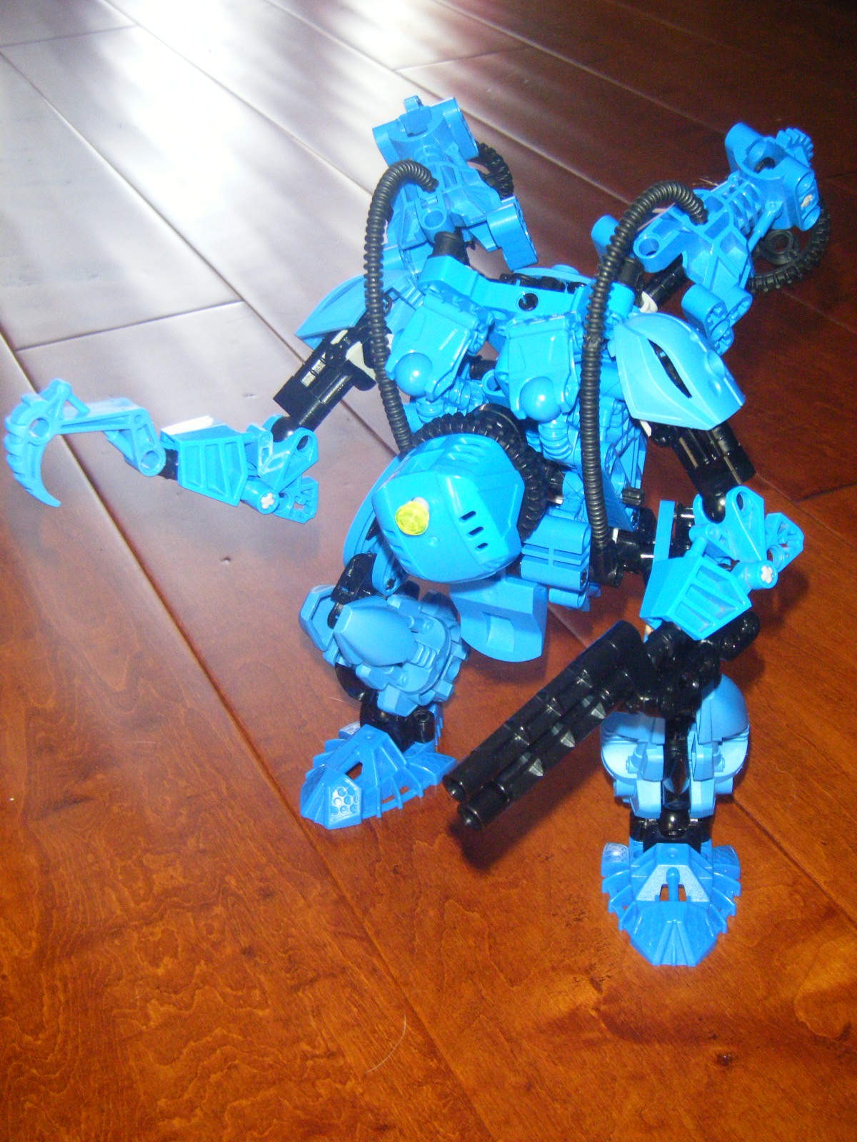 bluemech2.jpg