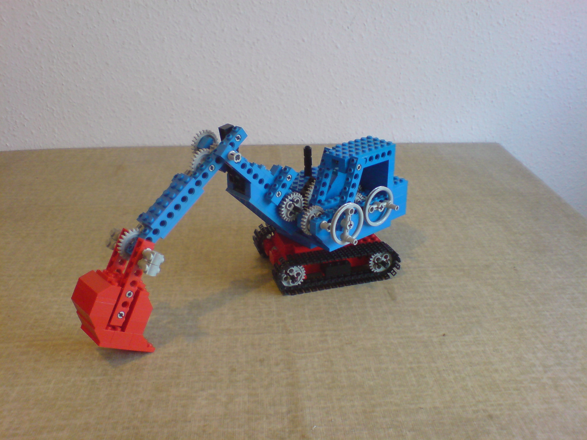 8888_excavator.jpg