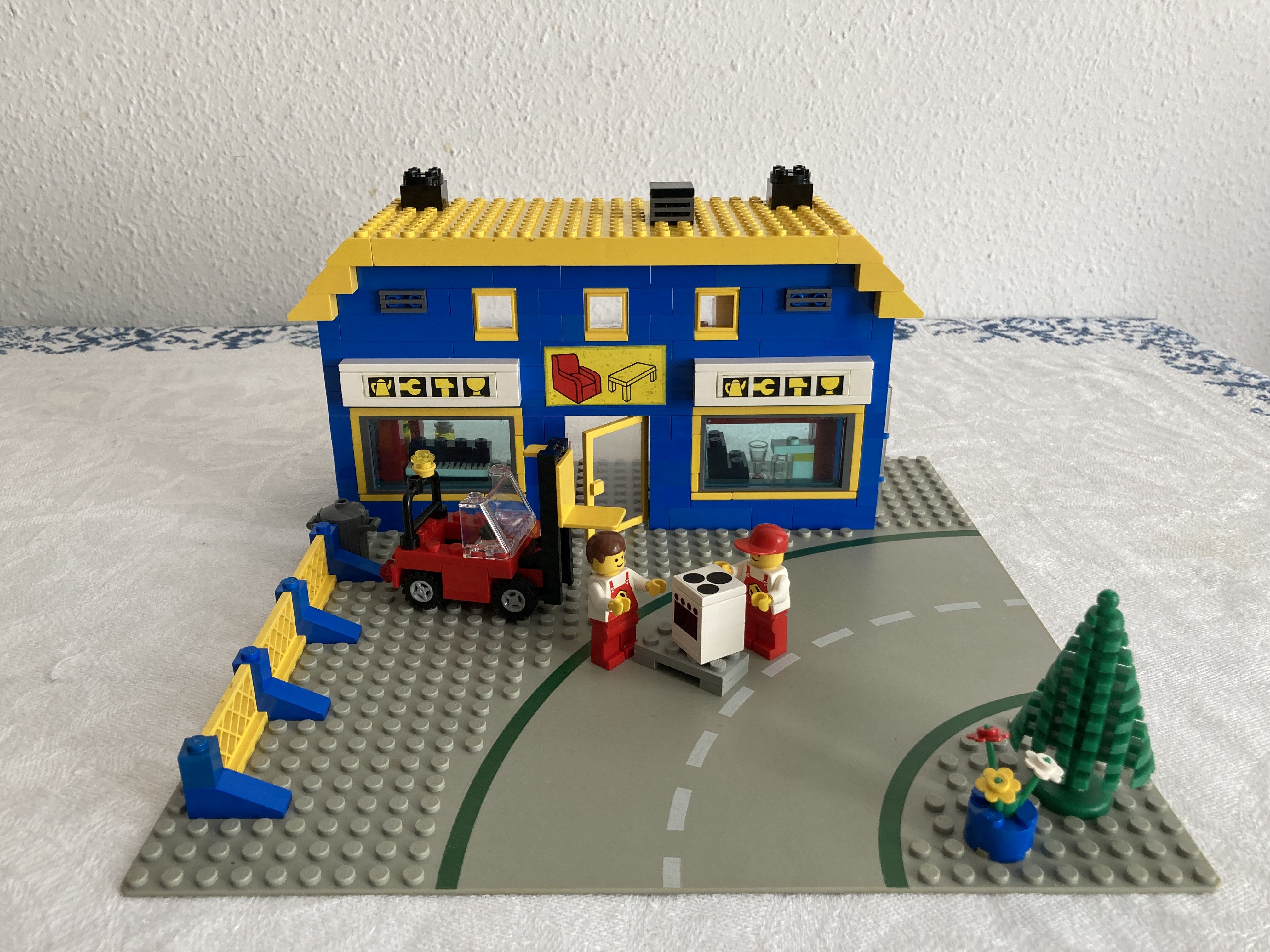 ikea_01.jpg