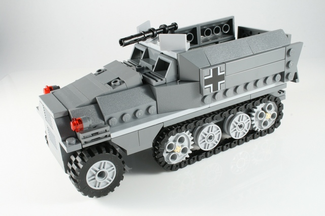 sd.kfz.251-02w.jpg