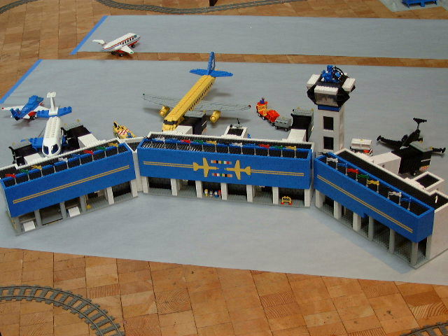 airport1.jpg