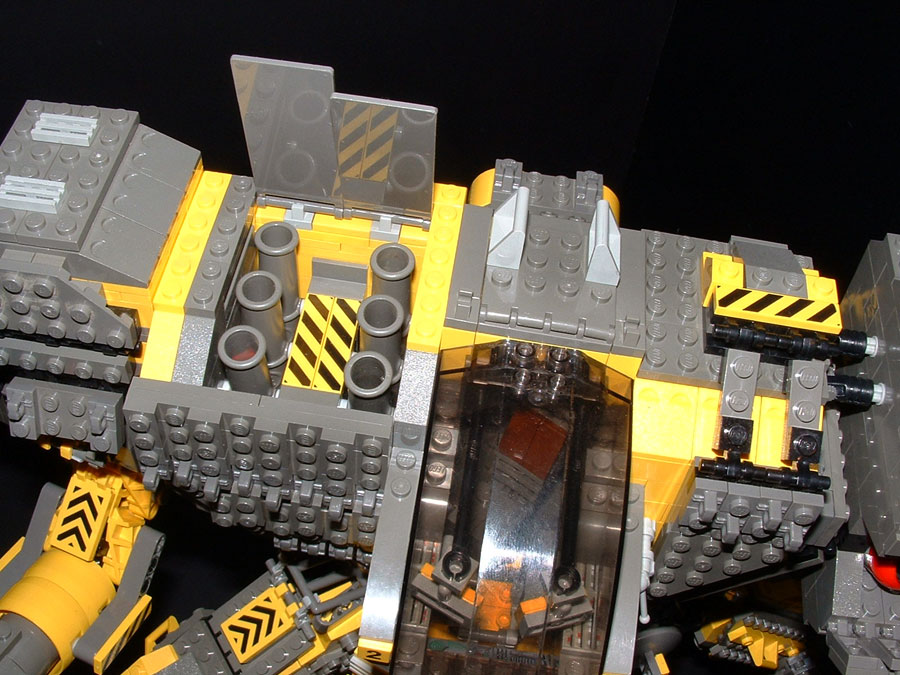 iron_mecha_04.jpg
