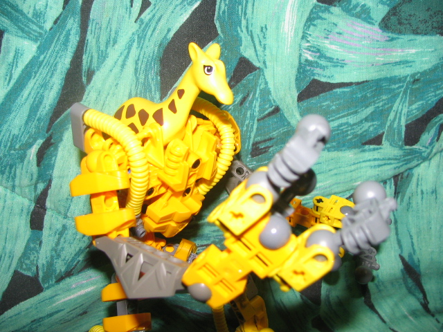 giraffe-mech3.jpg