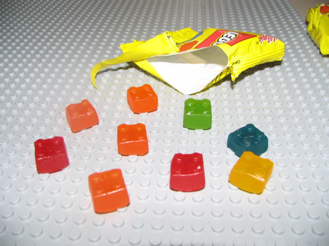 lego-snacks4.jpg