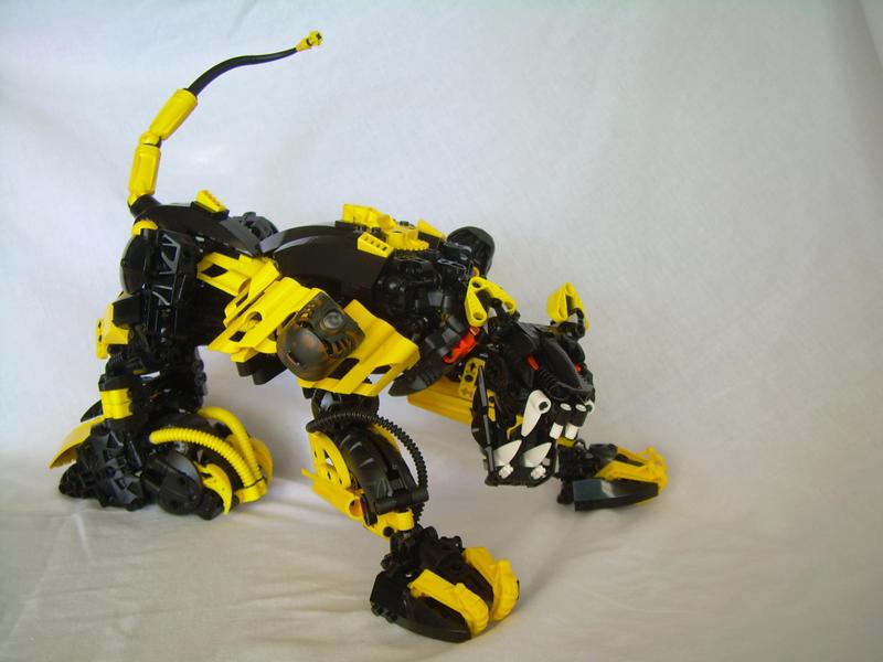 muaka02.jpg