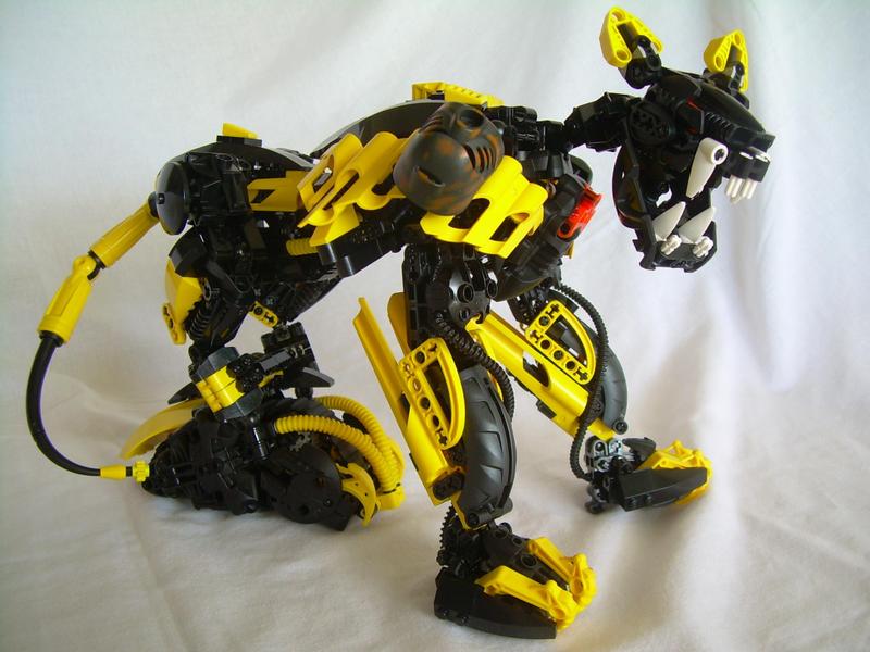 muaka03.jpg