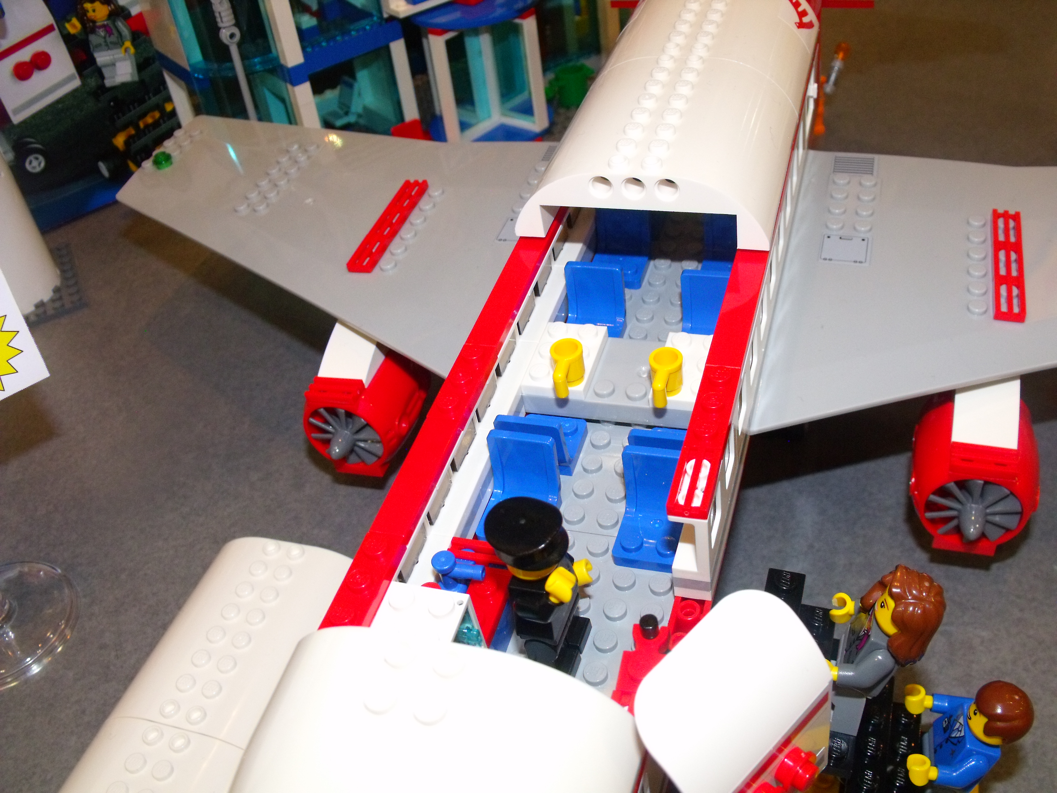 toy_fair_276.jpg