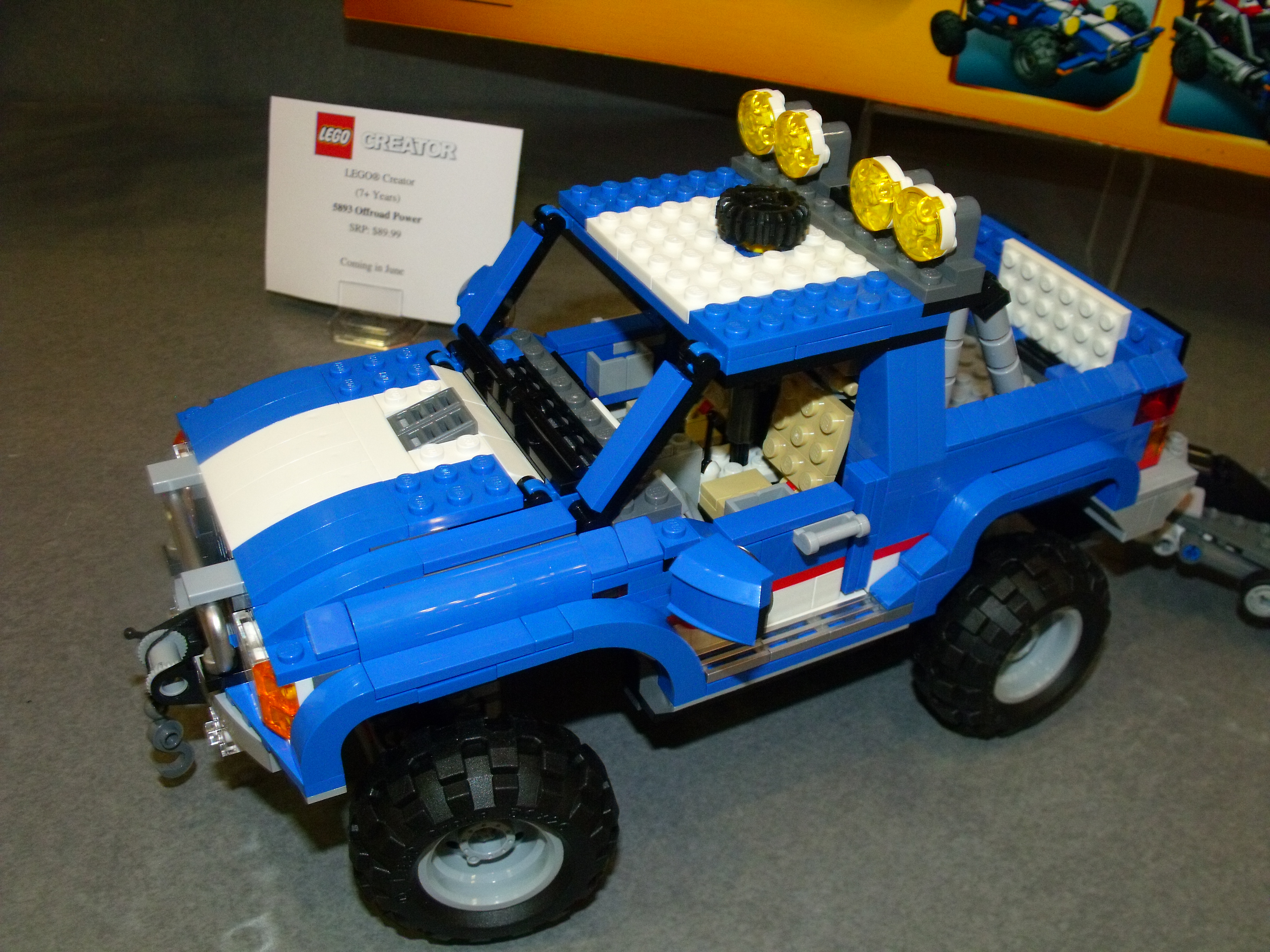 toy_fair_419.jpg