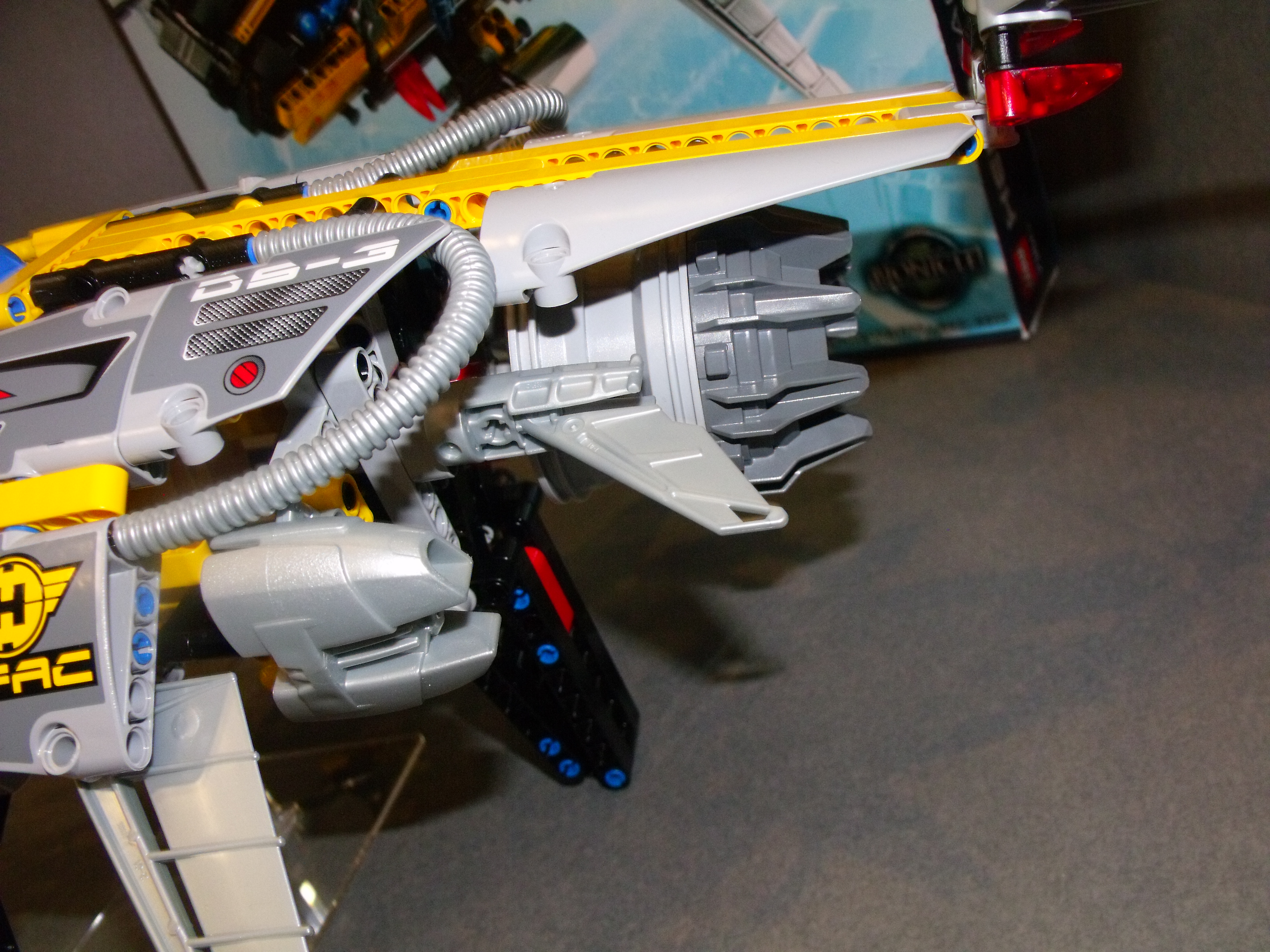 toy_fair_499.jpg