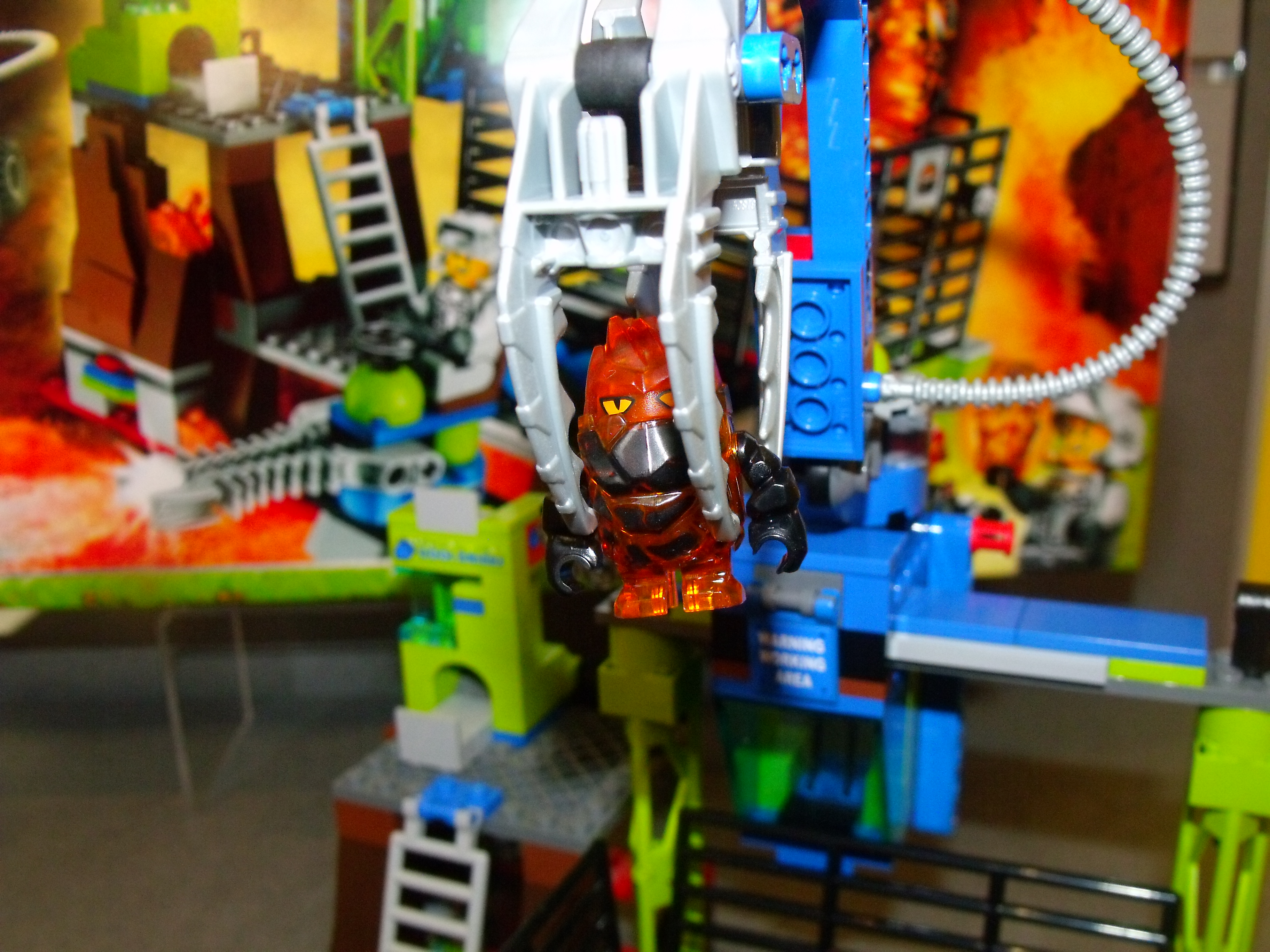 toy_fair_392.jpg