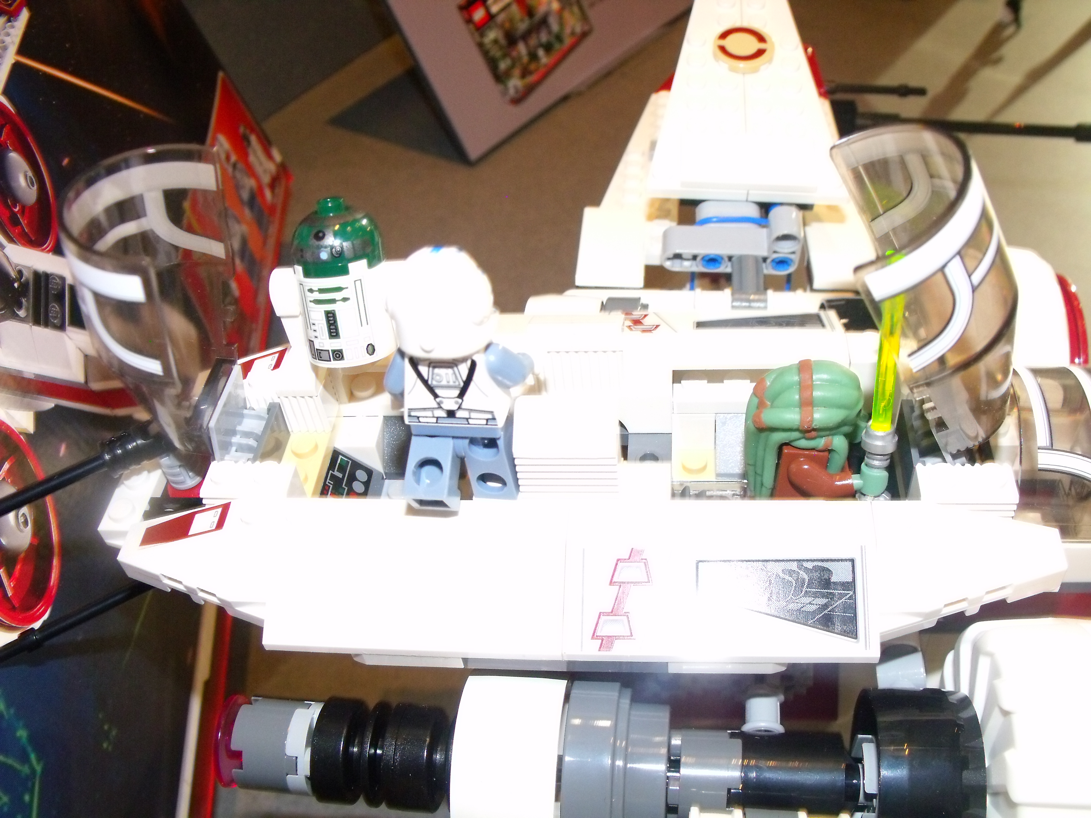 toy_fair_388.jpg