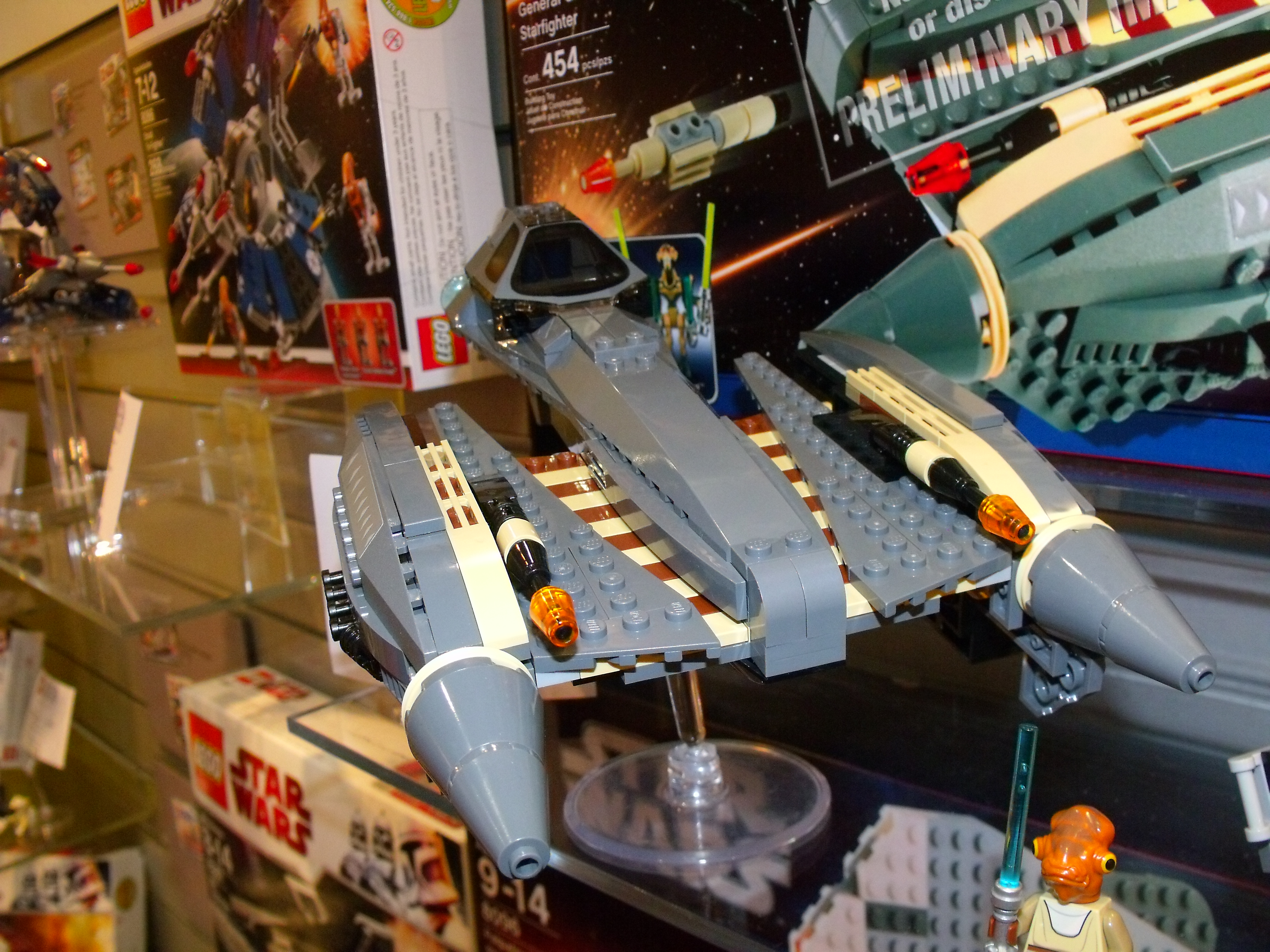 toy_fair_480.jpg