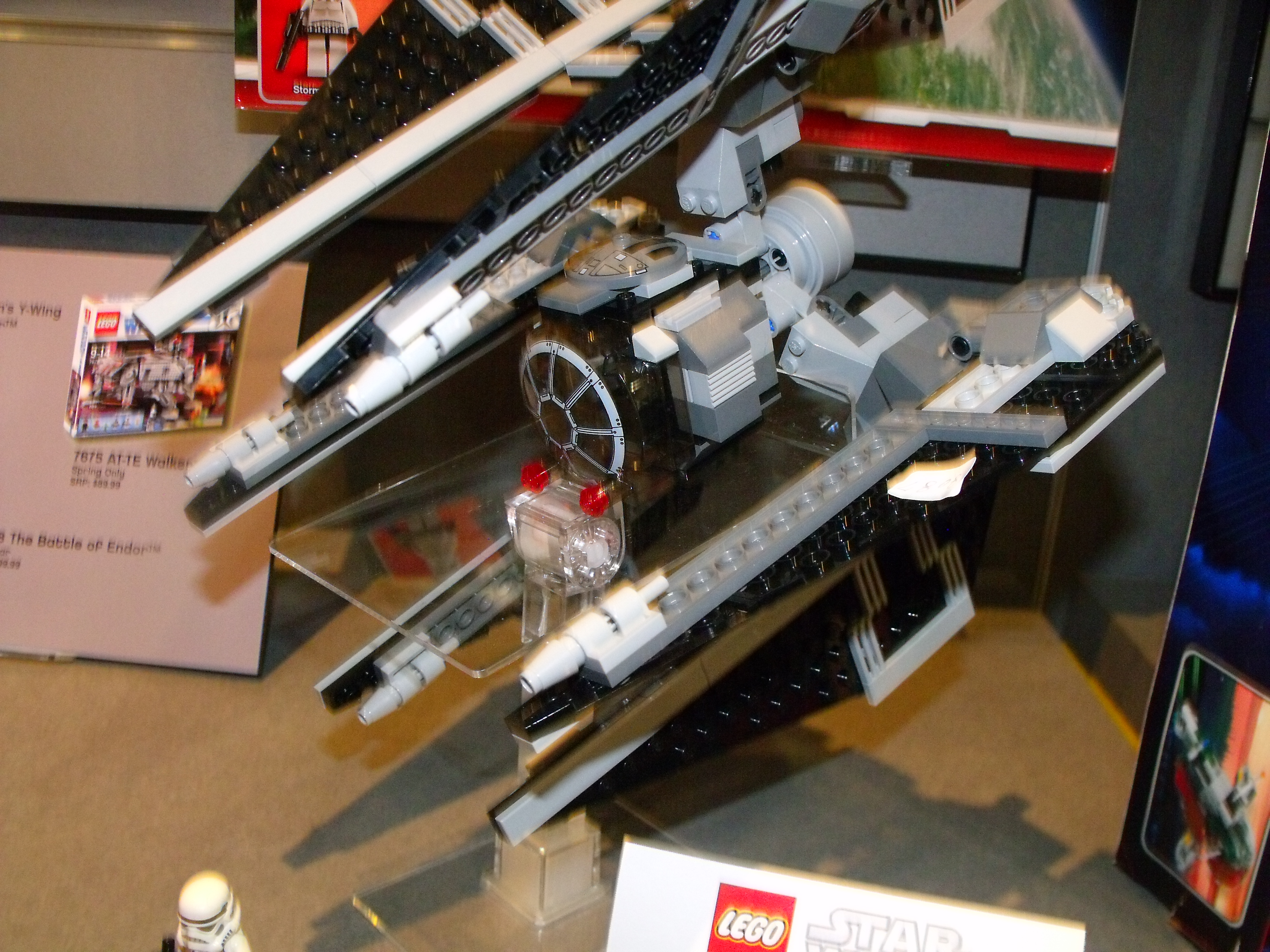 toy_fair_482.jpg