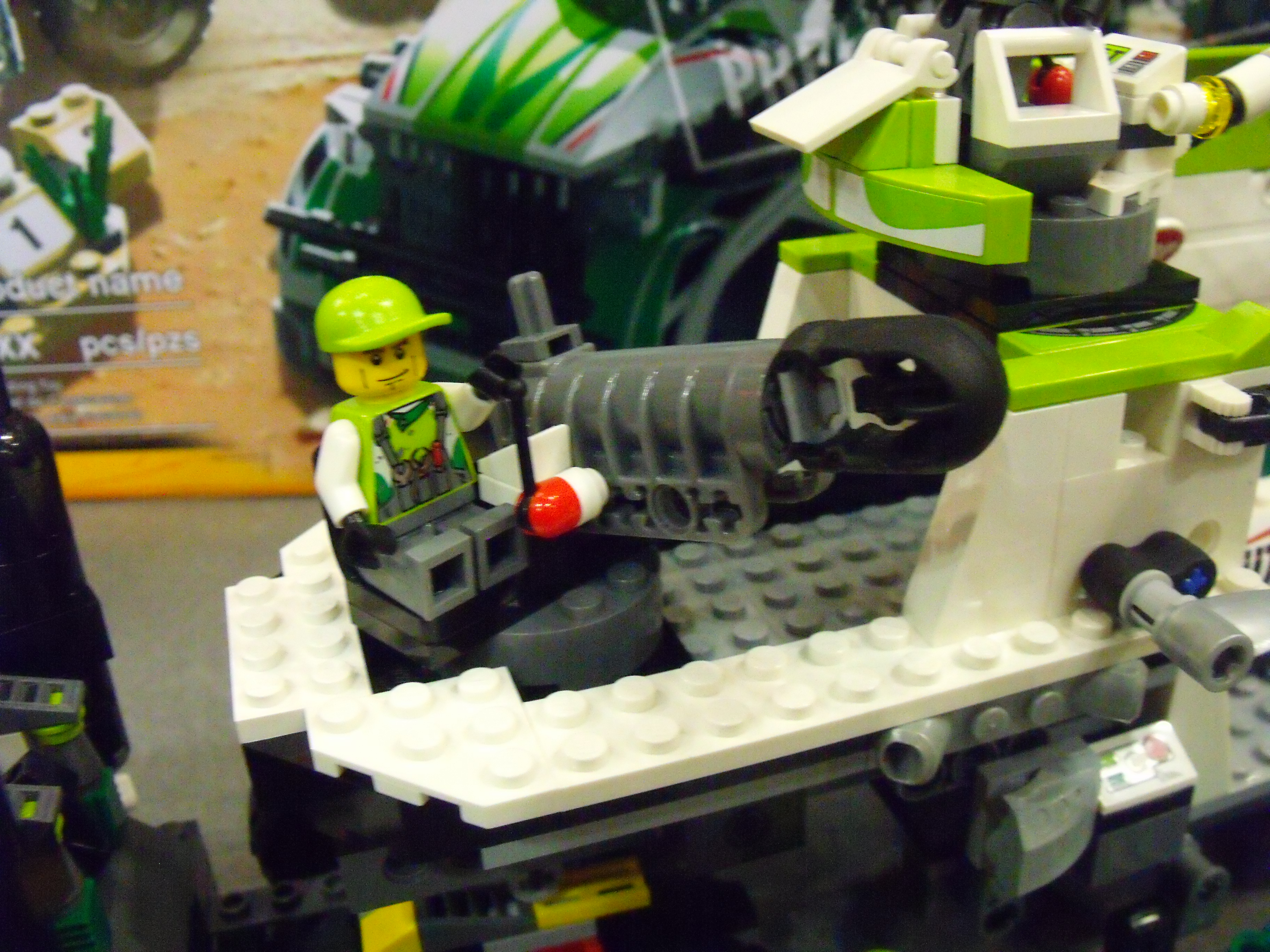toy_fair_426.jpg