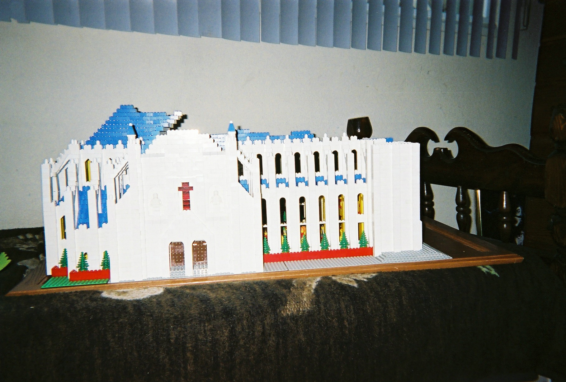 lego_cathedral_exterior_2.jpg