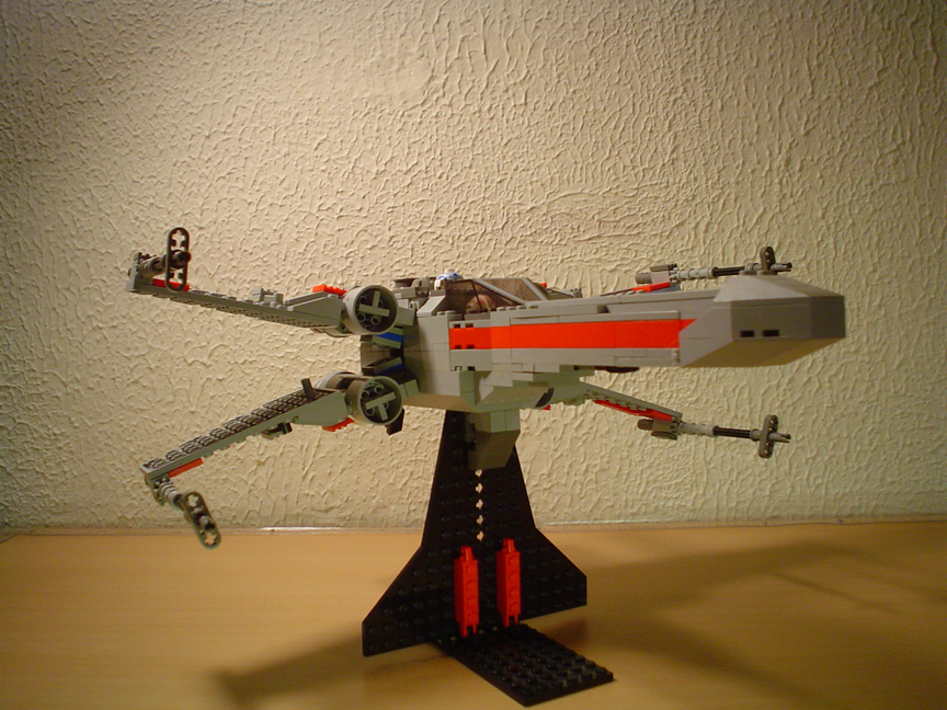 xwing011.jpg
