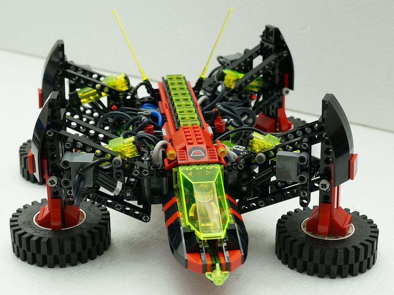 neon1-02.jpg