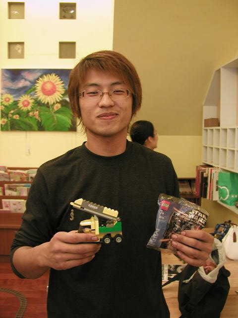 pb284251.jpg