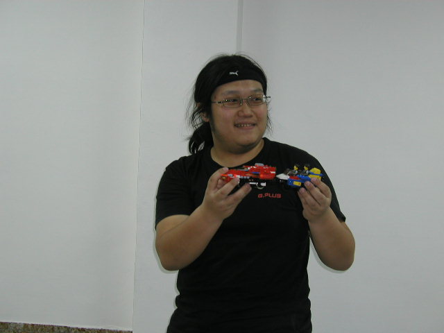 pb214193.jpg