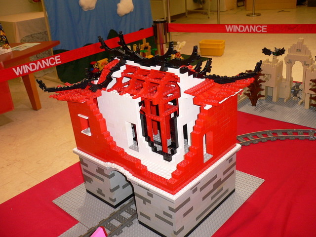 000moc3.jpg