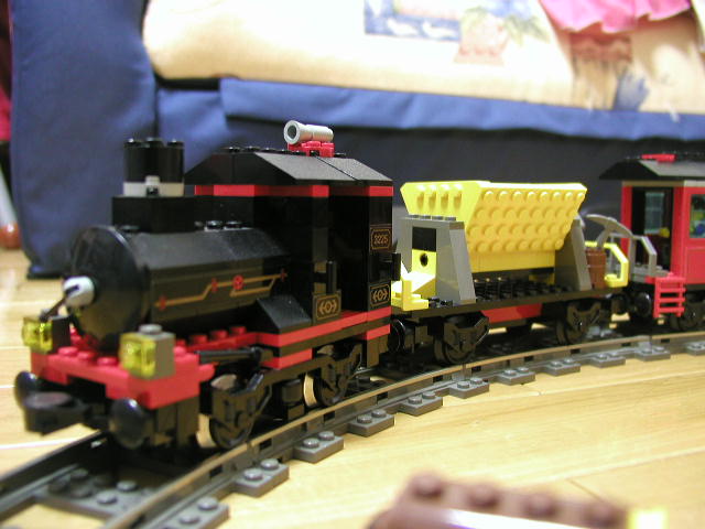 pb304277.jpg