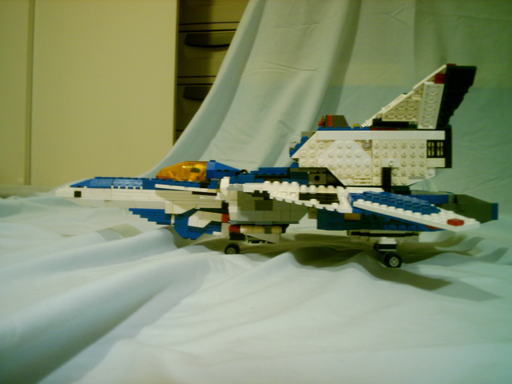 afc-0103fighter.jpg