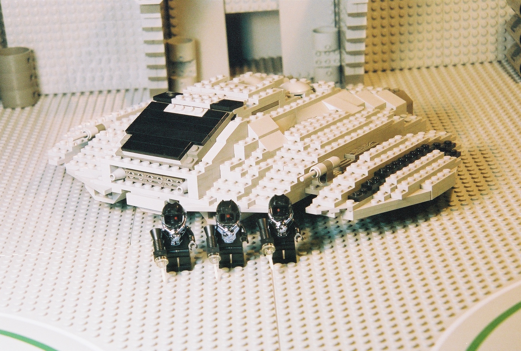 legocyloncrew.jpg