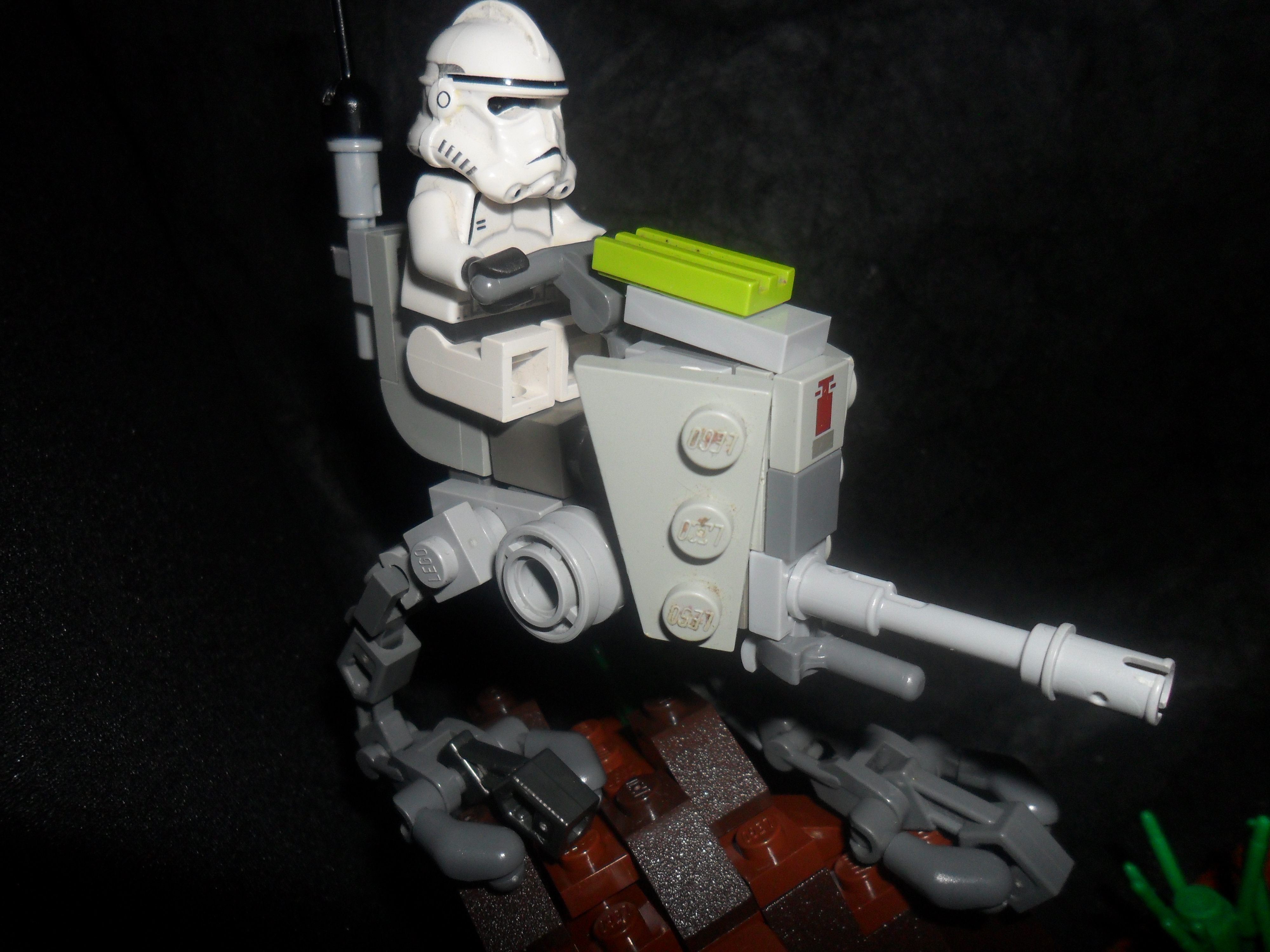 lego_at-rt_012.jpg