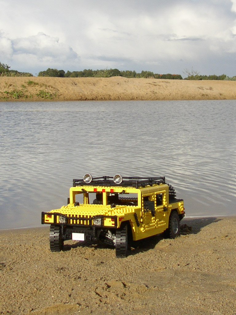 gm_hummer_h1_03.jpg