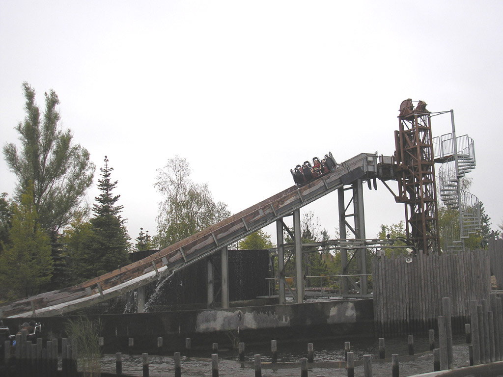 44_viking_river_splash.jpg