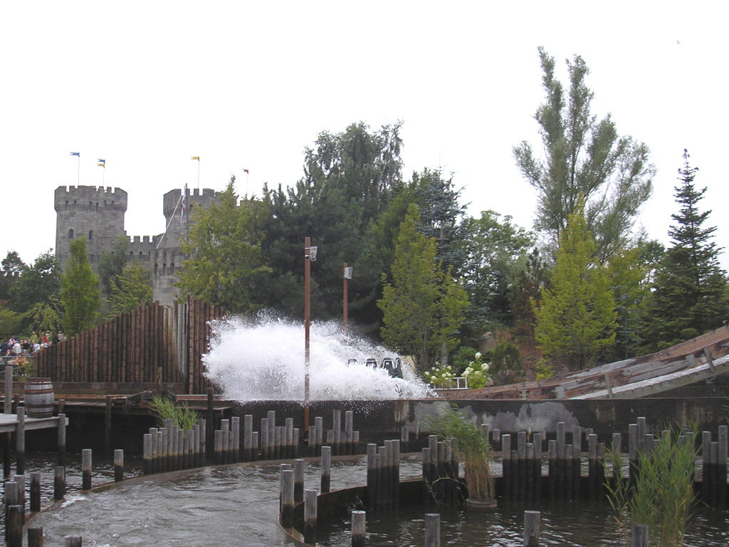 45_viking_river_splash.jpg